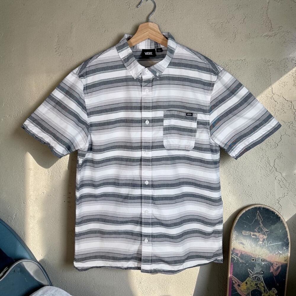 VANS Men's Large Gray & White 100% Cotton Casual Button Down Collared S/S Shirt